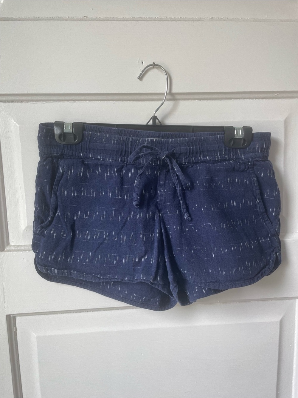 Vineyard Vines Women’s Navy Shorts